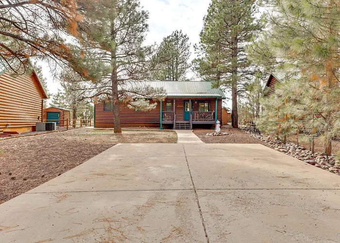 Hike, Fish & Enjoy Pond On-site: Bison Ranch Holiday home Overgaard